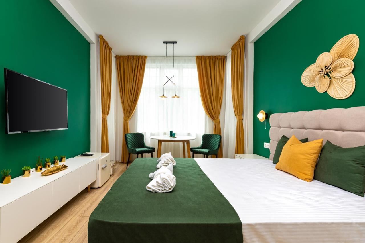 Kapana Guest House On Central Pedestrian Street With Parking Included بلوفديف المظهر الخارجي الصورة