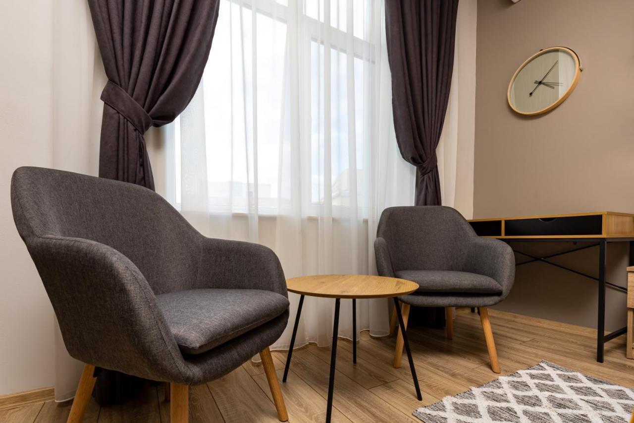 Kapana Guest House On Central Pedestrian Street With Parking Included بلوفديف المظهر الخارجي الصورة