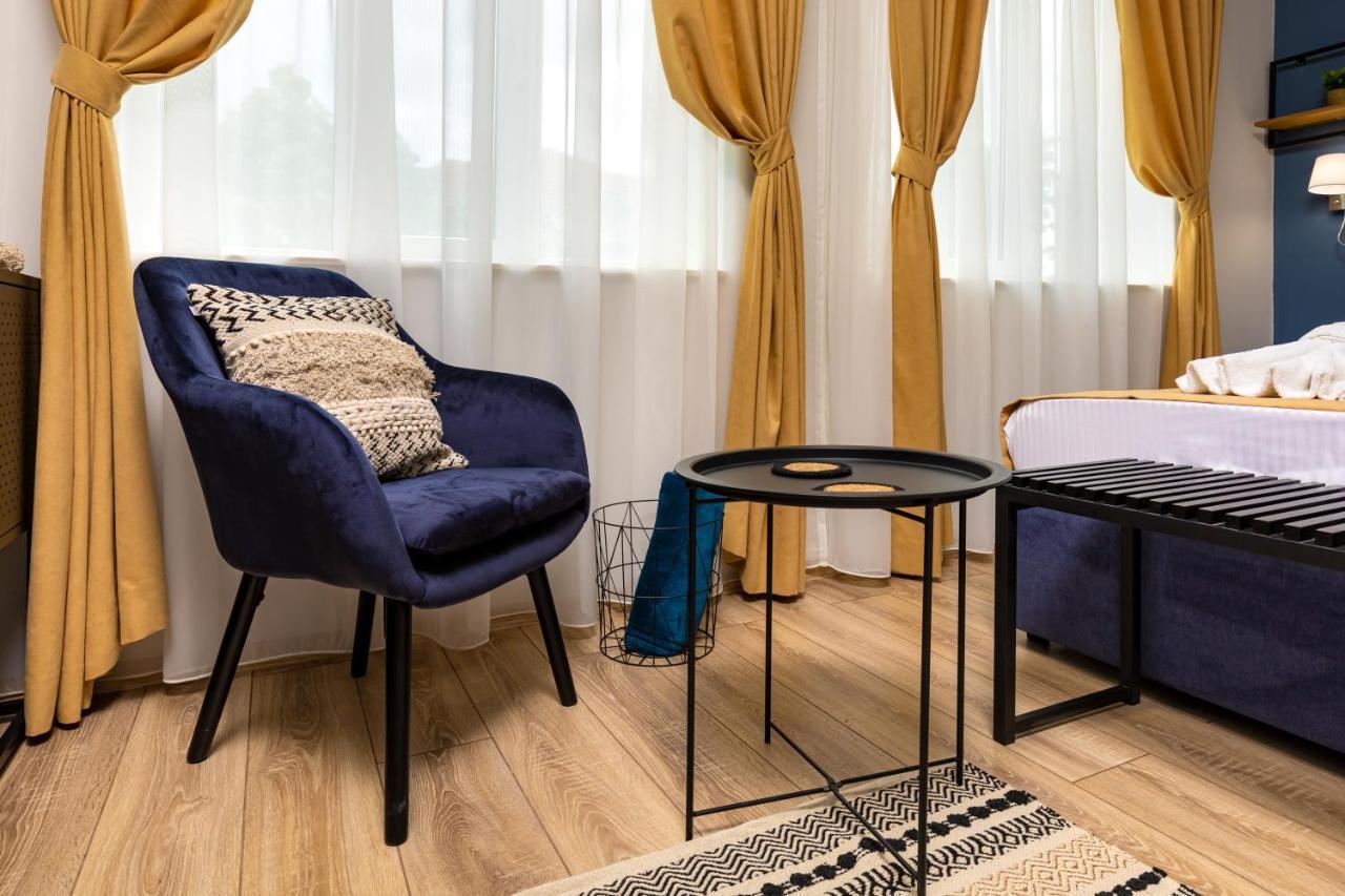 Kapana Guest House On Central Pedestrian Street With Parking Included بلوفديف المظهر الخارجي الصورة