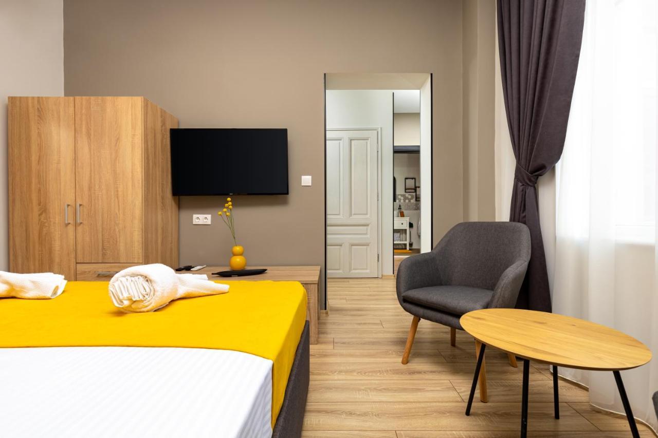 Kapana Guest House On Central Pedestrian Street With Parking Included بلوفديف المظهر الخارجي الصورة