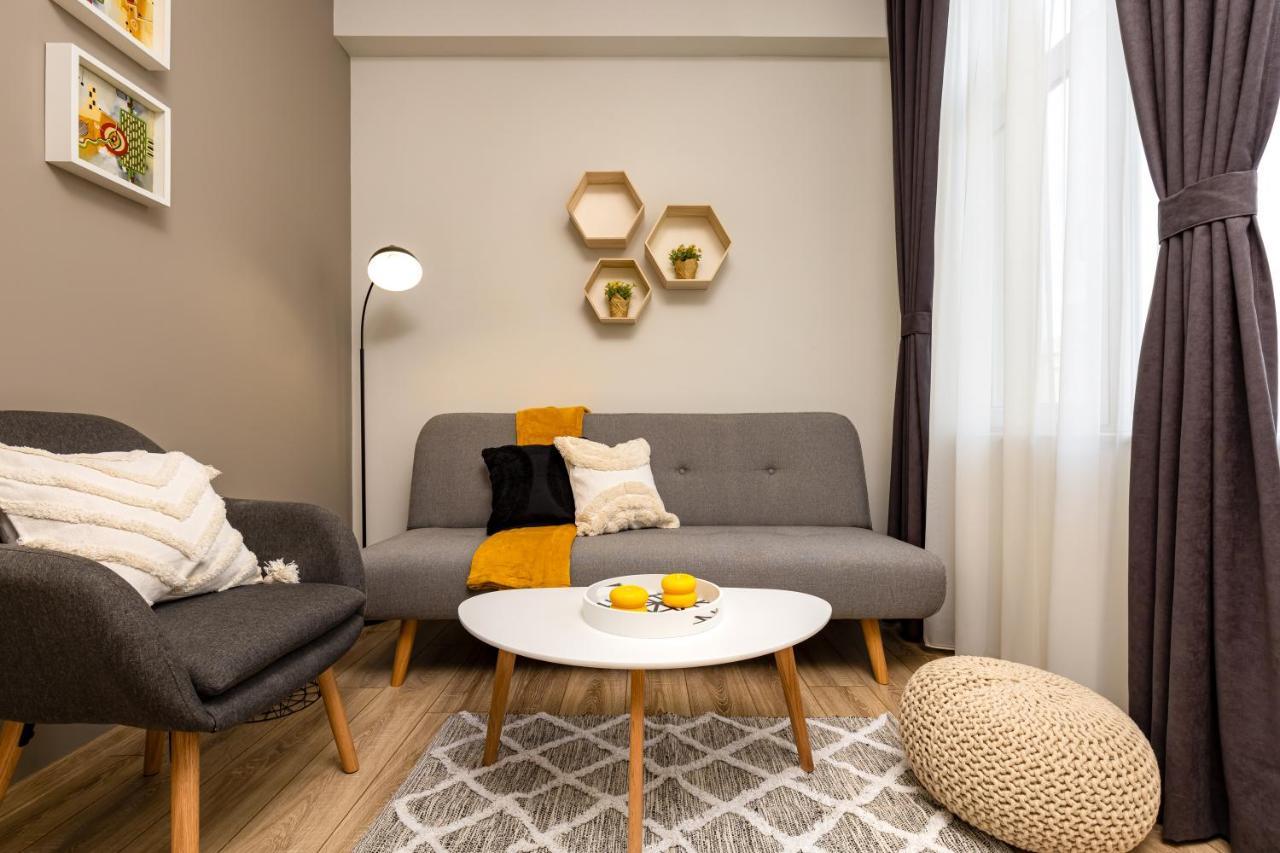 Kapana Guest House On Central Pedestrian Street With Parking Included بلوفديف المظهر الخارجي الصورة