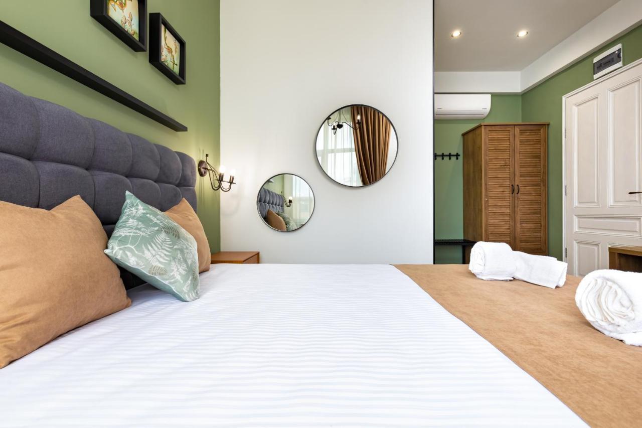 Kapana Guest House On Central Pedestrian Street With Parking Included بلوفديف المظهر الخارجي الصورة
