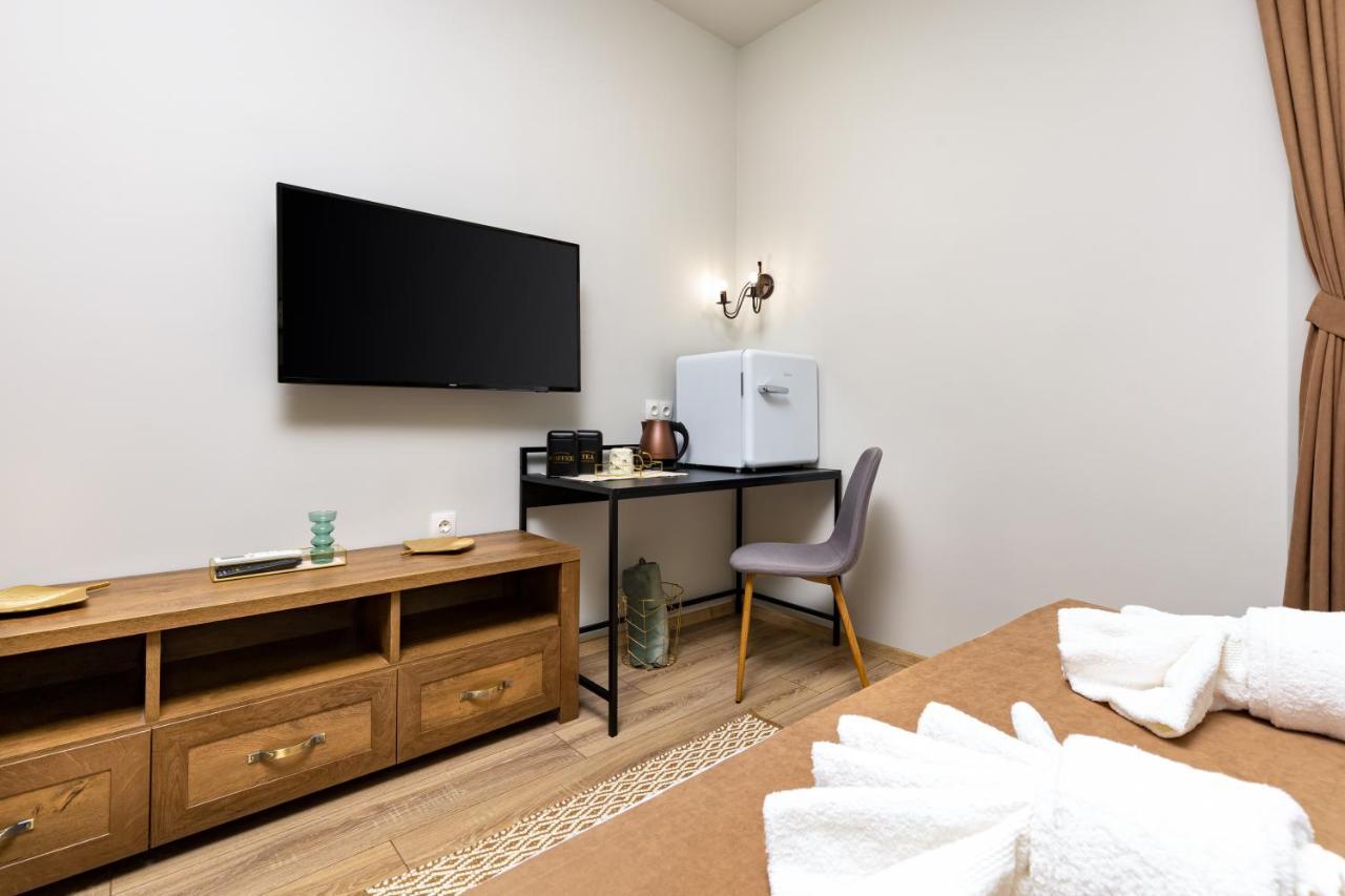Kapana Guest House On Central Pedestrian Street With Parking Included بلوفديف المظهر الخارجي الصورة
