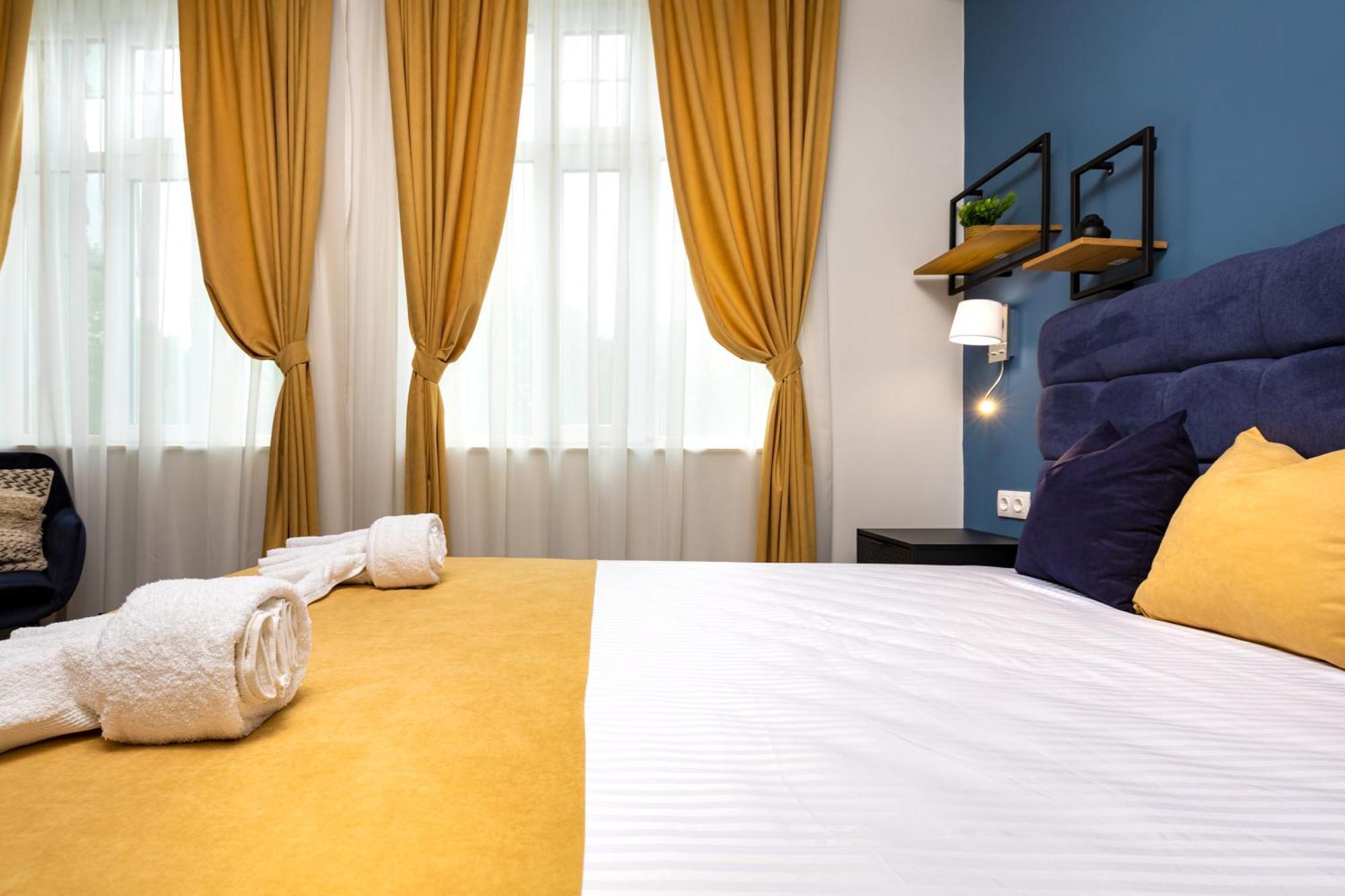 Kapana Guest House On Central Pedestrian Street With Parking Included بلوفديف الغرفة الصورة