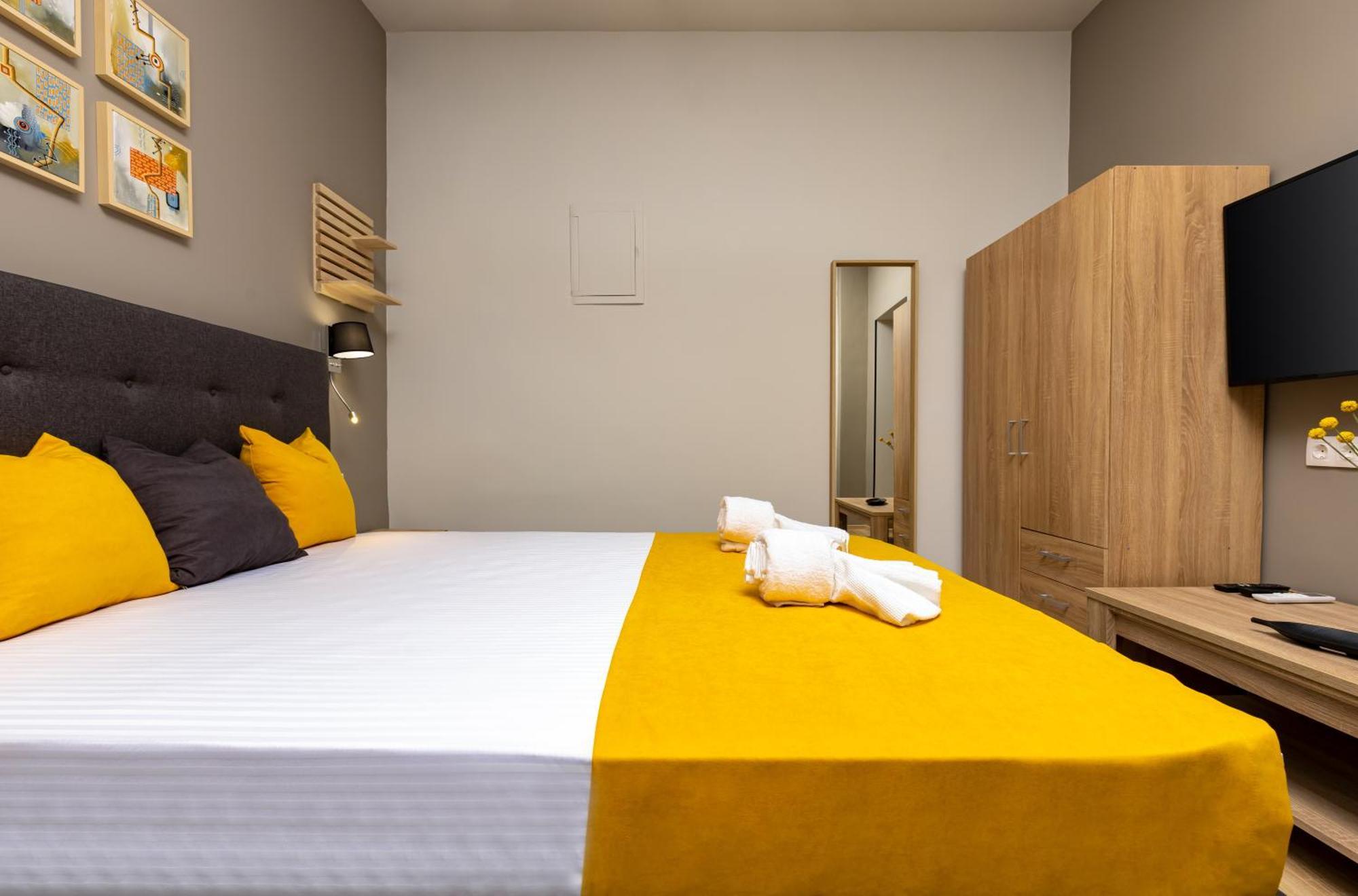 Kapana Guest House On Central Pedestrian Street With Parking Included بلوفديف الغرفة الصورة