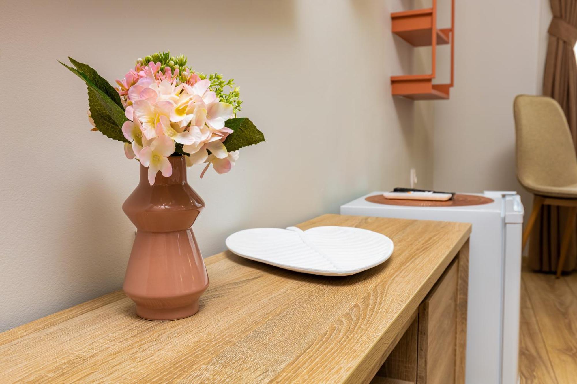 Kapana Guest House On Central Pedestrian Street With Parking Included بلوفديف الغرفة الصورة