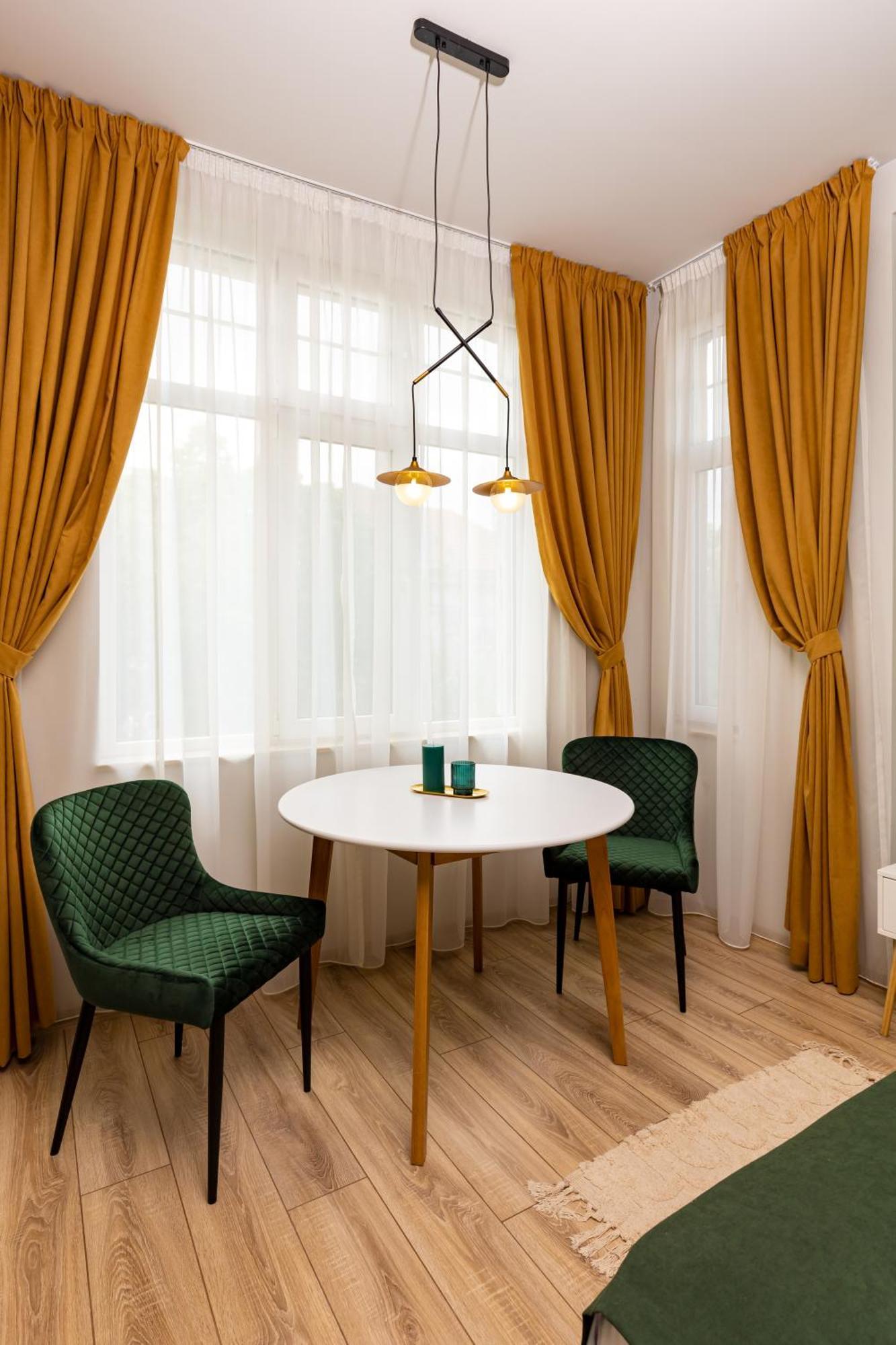 Kapana Guest House On Central Pedestrian Street With Parking Included بلوفديف الغرفة الصورة