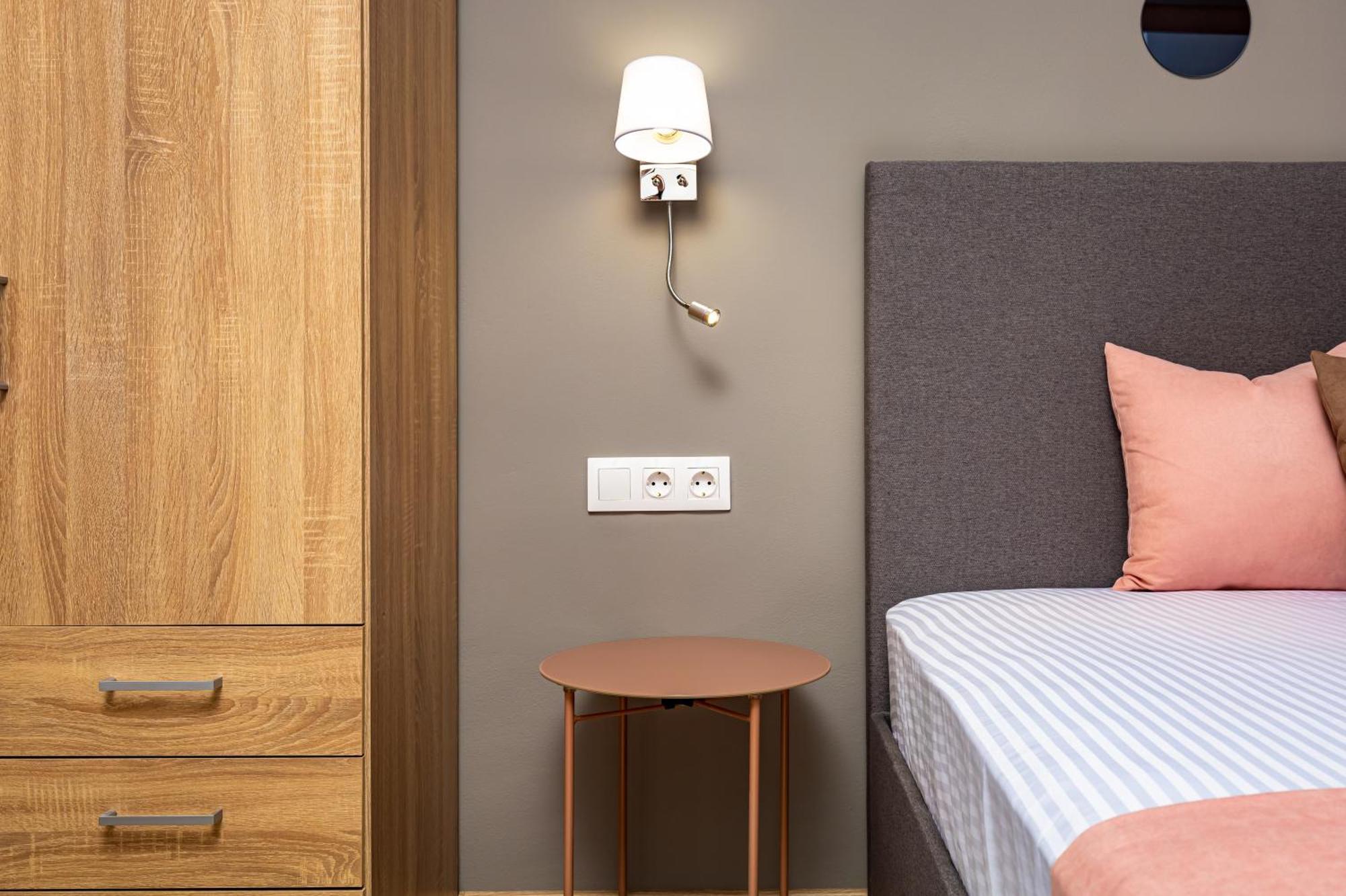 Kapana Guest House On Central Pedestrian Street With Parking Included بلوفديف الغرفة الصورة